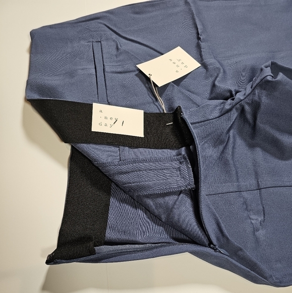 A New Day Women's High Rise Skinny Ankle Stretch Pants Color Blue Size 4 Regular - Picture 8 of 13